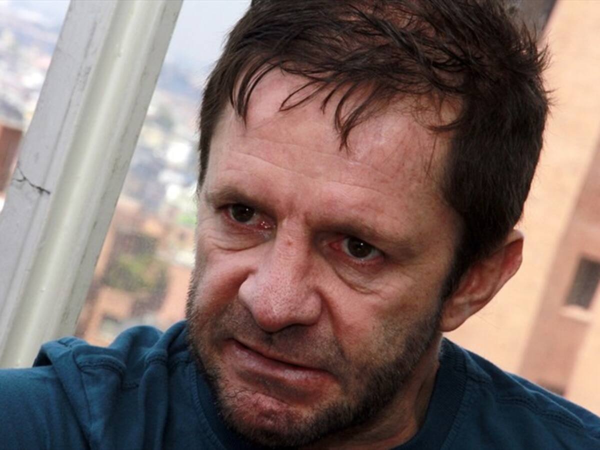 Foto de Pirry hablándole al oído a un cerdo genera controversia en redes