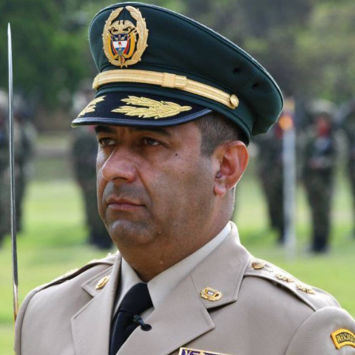 General Óscar Vera, quien fue jefe de Inteligencia en gobierno Duque, saldría del Ejército
