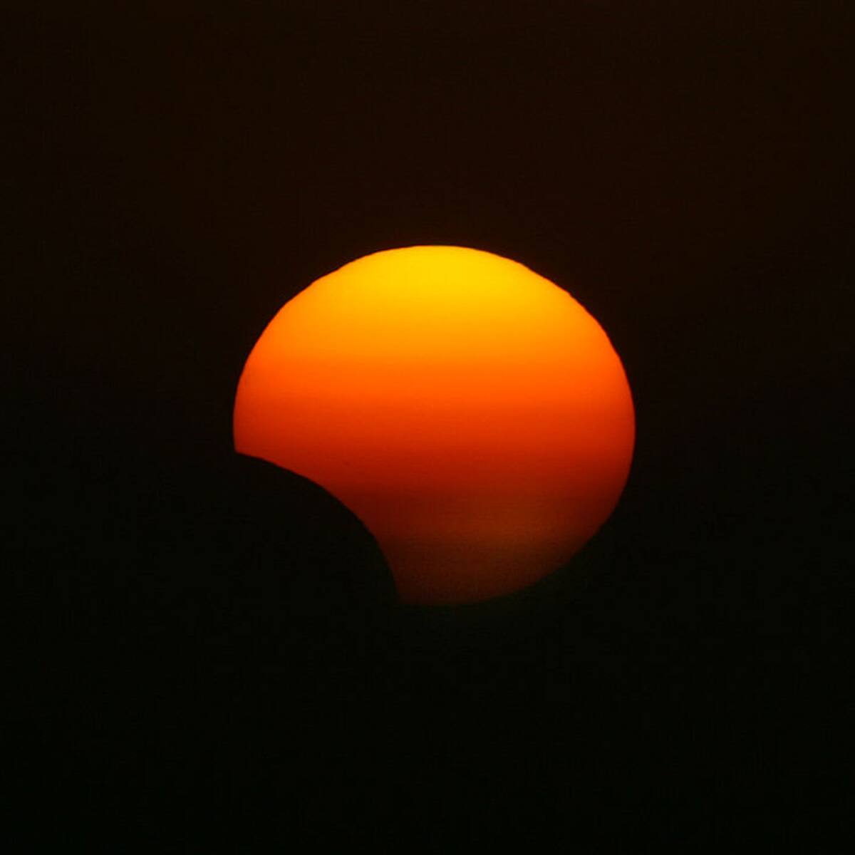 Eclipse solar más raro del 2023: Explicación del ‘extraño’ fenómeno, fecha y más