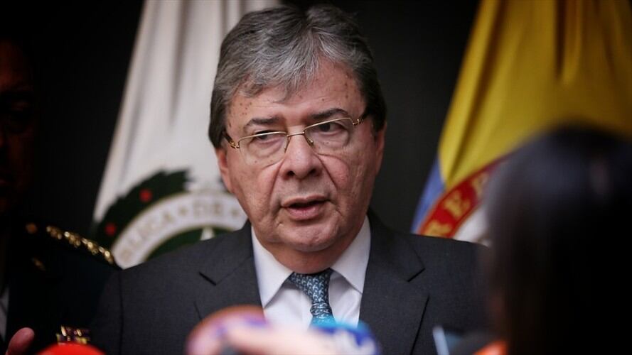 El ministro Carlos Holmes Trujillo aseguró que el Gobierno se encuentra analizando el fallo que suspende las actividades de cooperación con militares estadounidenses. Foto: Colprensa