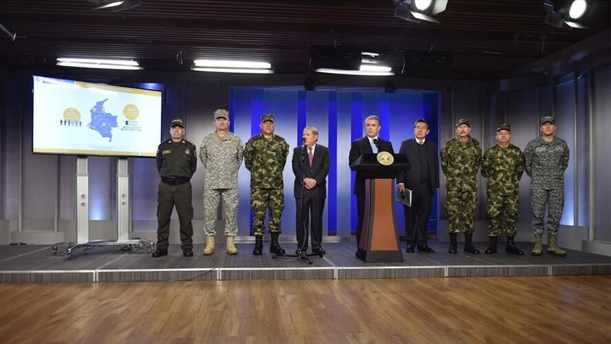 El presidente Iván Duque y la cúpula militar y de Policía destacaron la reducción en las cifras de homicidio, hurtos y secuestro. Foto: Presidencia