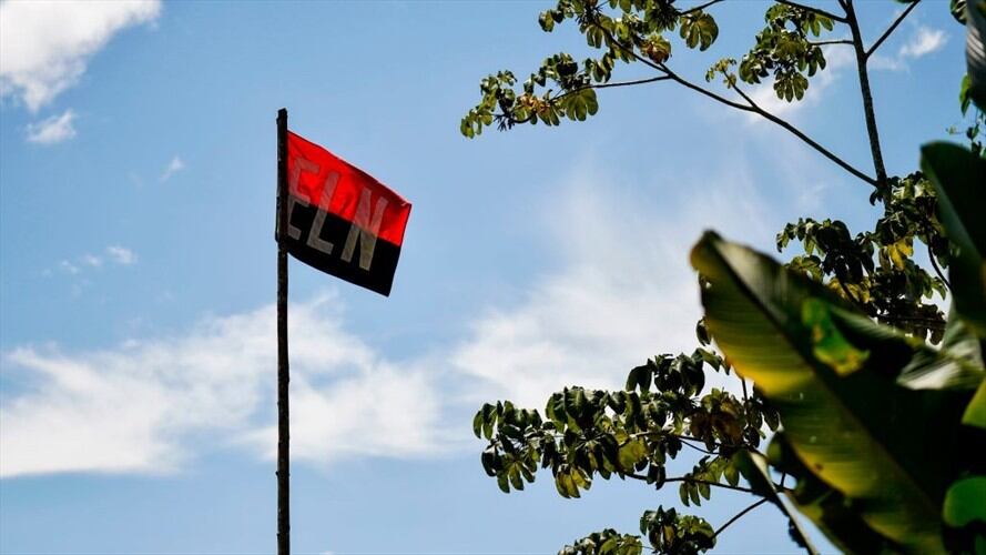 Iván Cepeda cuestionó que esa operación haya sido calificada como exitosa por parte del Ministerio de Defensa, por la posterior muerte de alias ‘Fabián’. Foto: Getty Images / LUIS ROBAYO