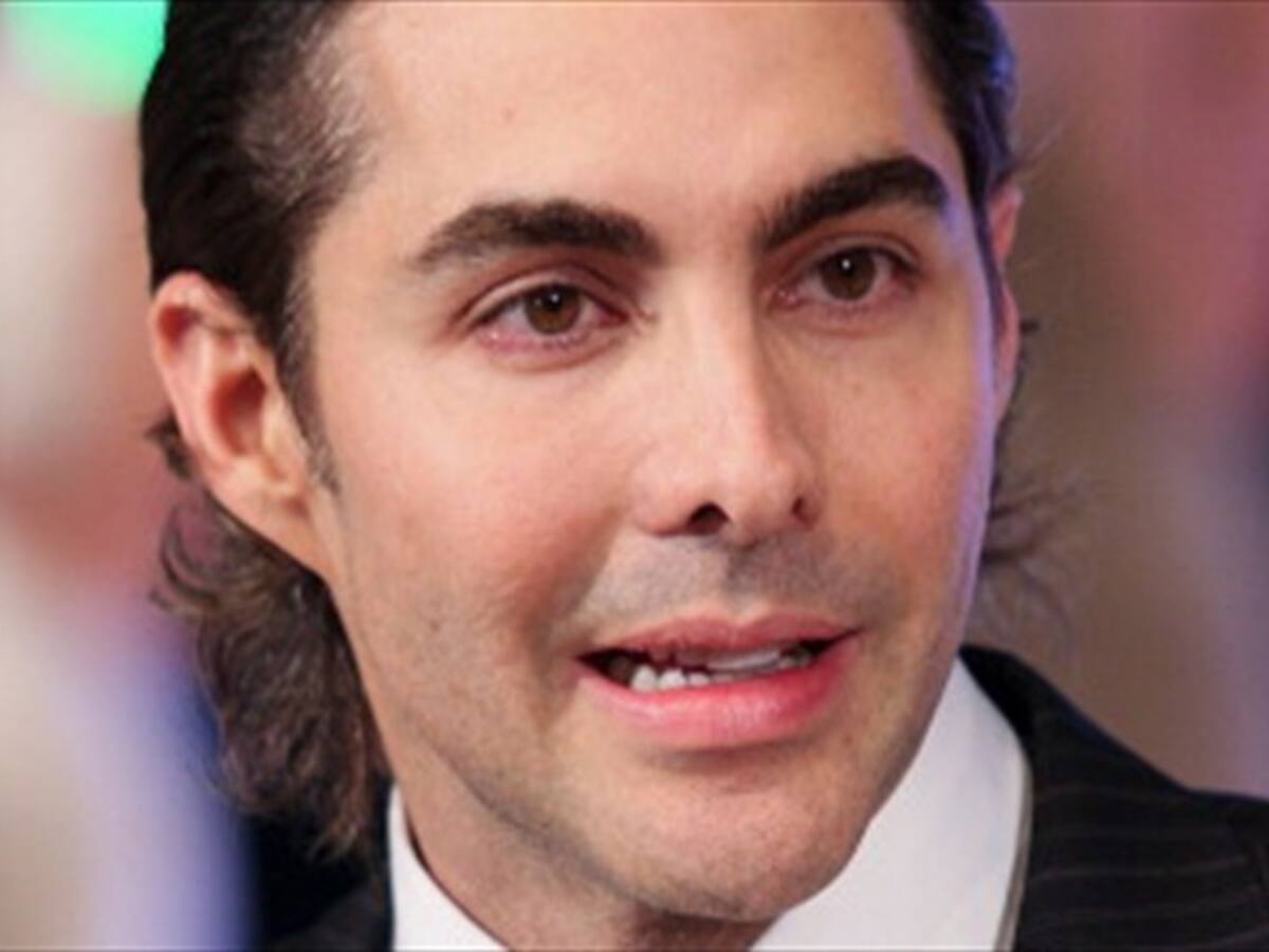 Nicolás Felizola cumple 30 años de carrera artística