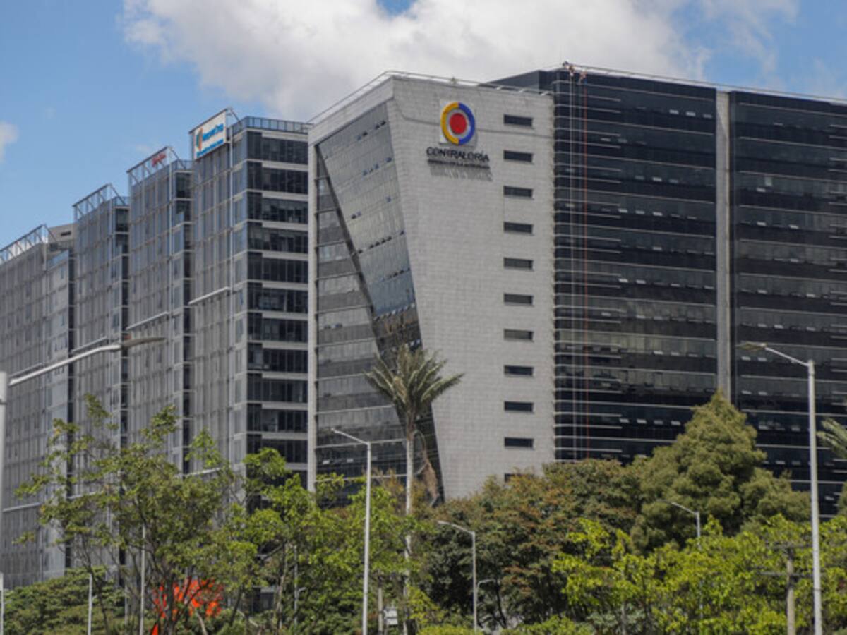 Contraloría advierte riesgos por proyecto de decreto que permitiría redistribuir vigencias futuras