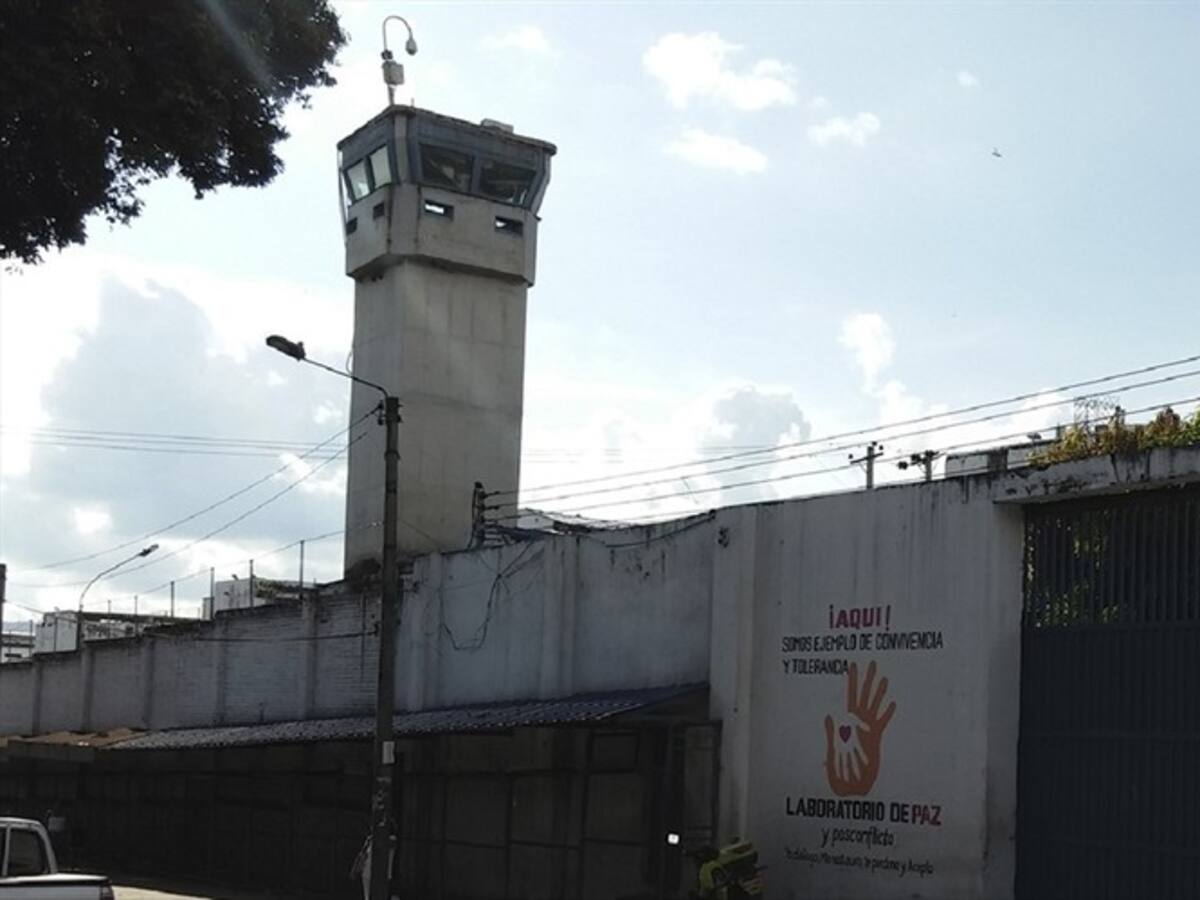 Se registró el primer recluso fallecido por COVID-19 en Santander