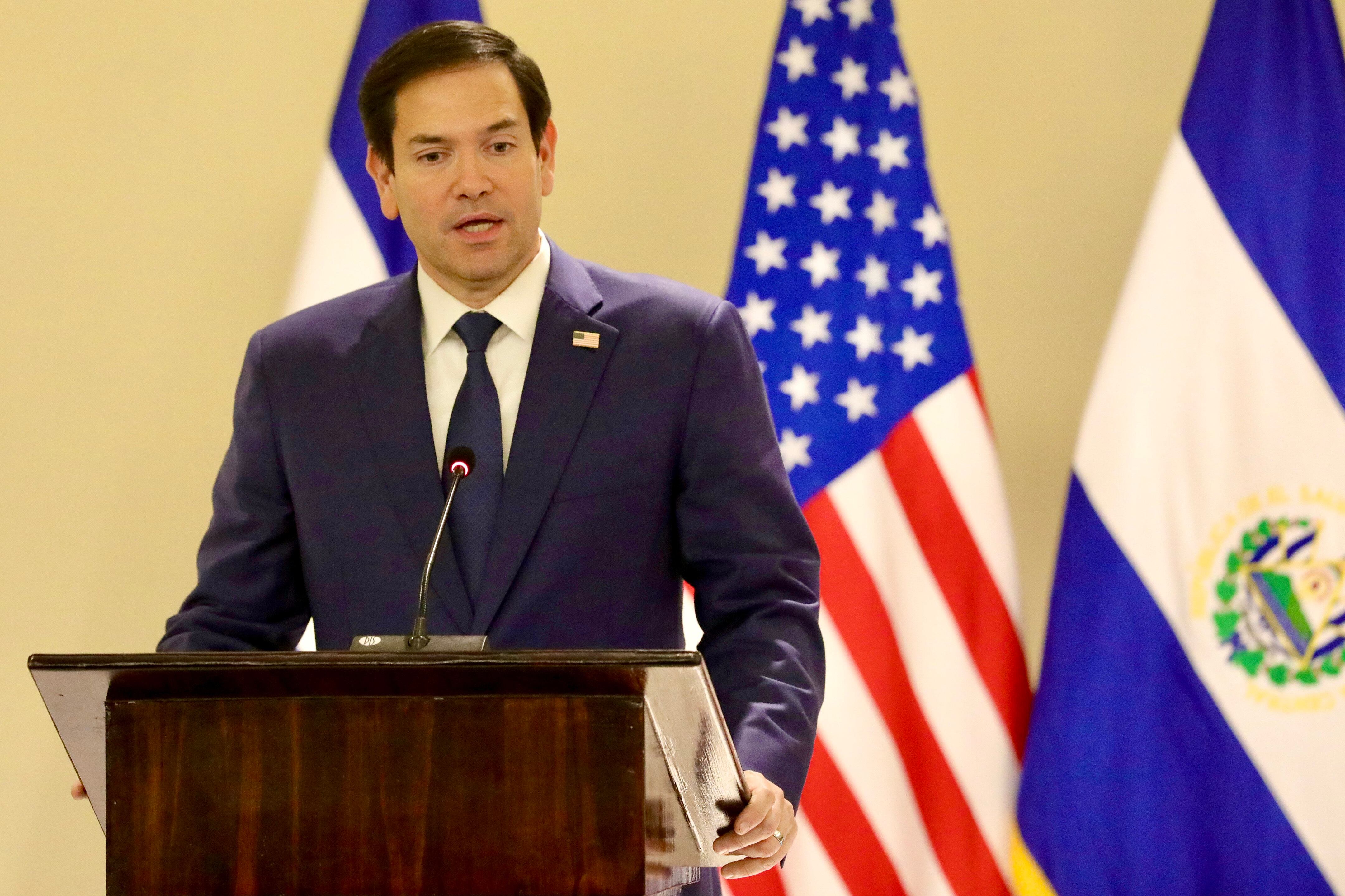 Marco Rubio habla en San Salvador. FOTO: EFE/ Embajada de Estados Unidos en El Salvador