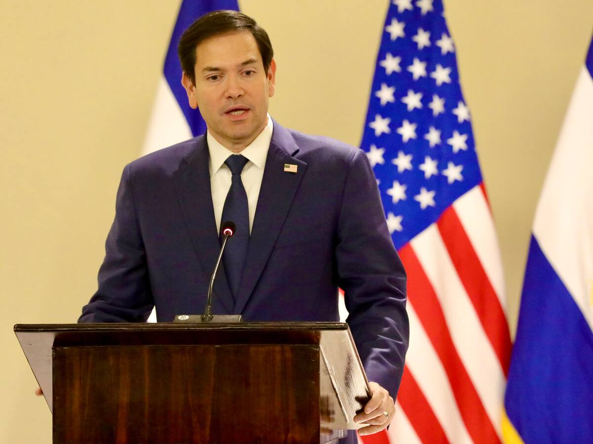 Rubio dijo que estudiará legalidad de la propuesta de Bukele de encarcelar presos de Estados Unidos