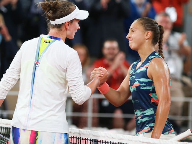 Diane Parry (derecha) y Barbora Krejcikova (izquierda), la reciente campeona del Roland Garros. (Photo by Ibrahim Ezzat/NurPhoto via Getty Images)