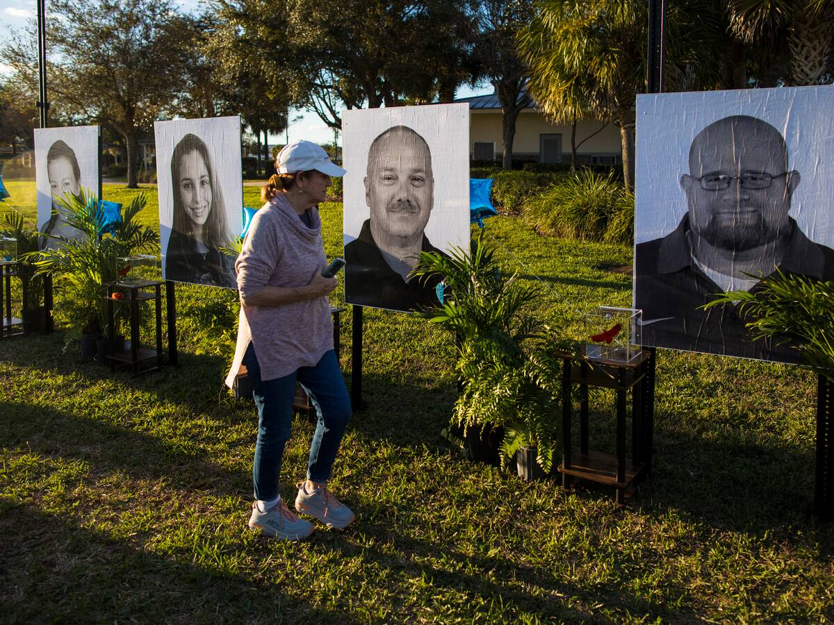 Padres de varias víctimas de Parkland piden permiso para recrear el tiroteo masivo de 2018