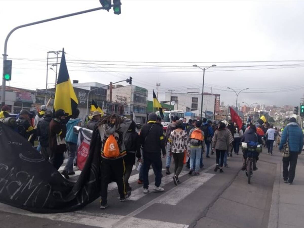 Inicia marcha de estudiantes de UPTC desde Tunja a Bogotá