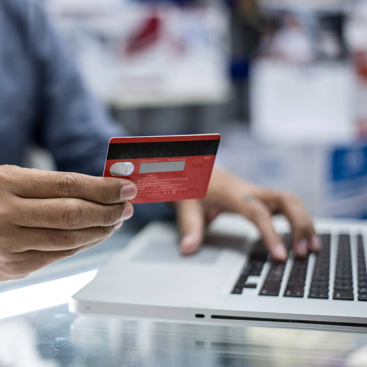 Buena noticia: Davivienda baja tasa de interés de 46% a 20% para tarjetas de crédito