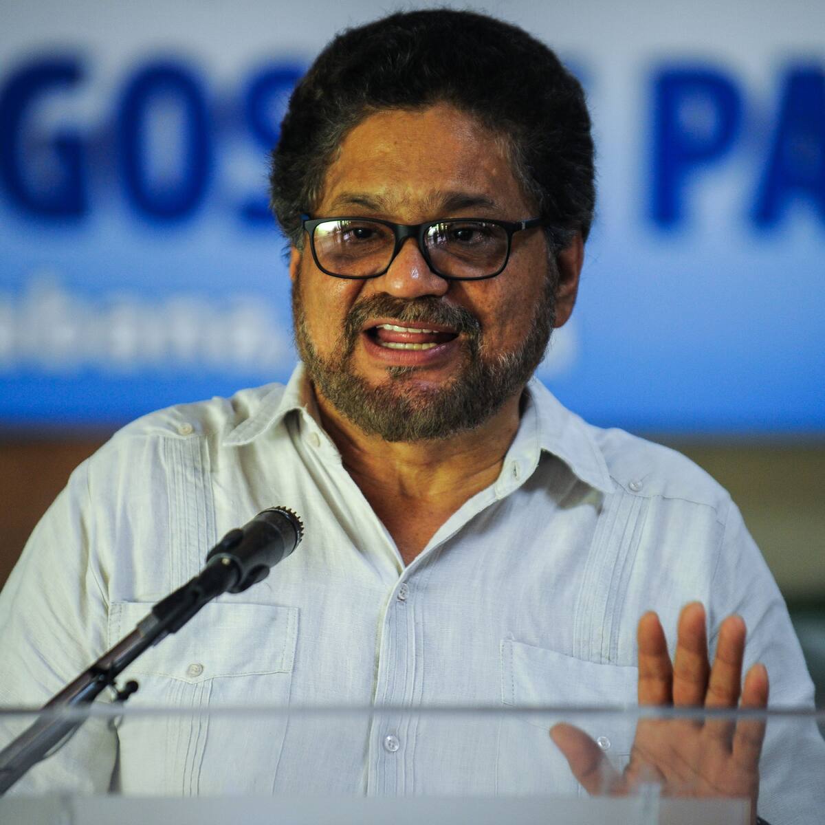 Iván Márquez dice que se ha reunido con comisionado de paz y ha enviado cartas a Petro