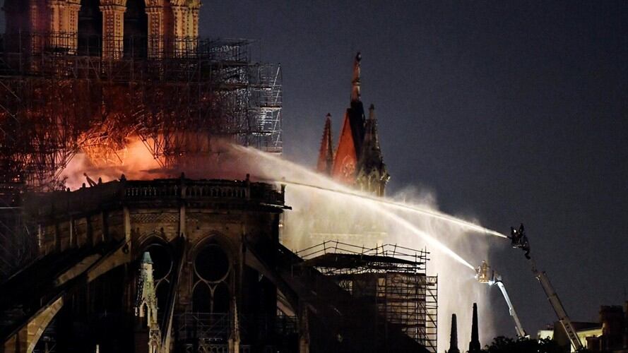 Lo que se sabe del incendio de Notre Dame de París. Foto: Agencia EFE