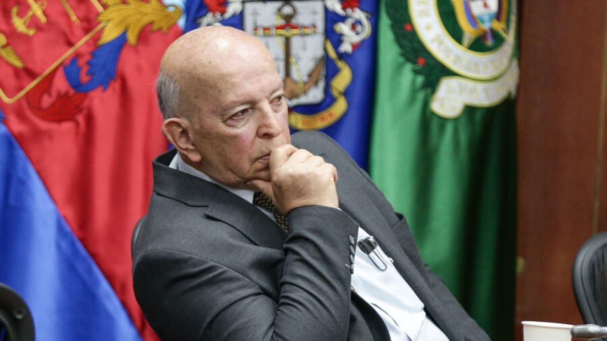 Otty Patiño se desmarca del MinJusticia y advierte falta de consenso político en ley de sometimiento