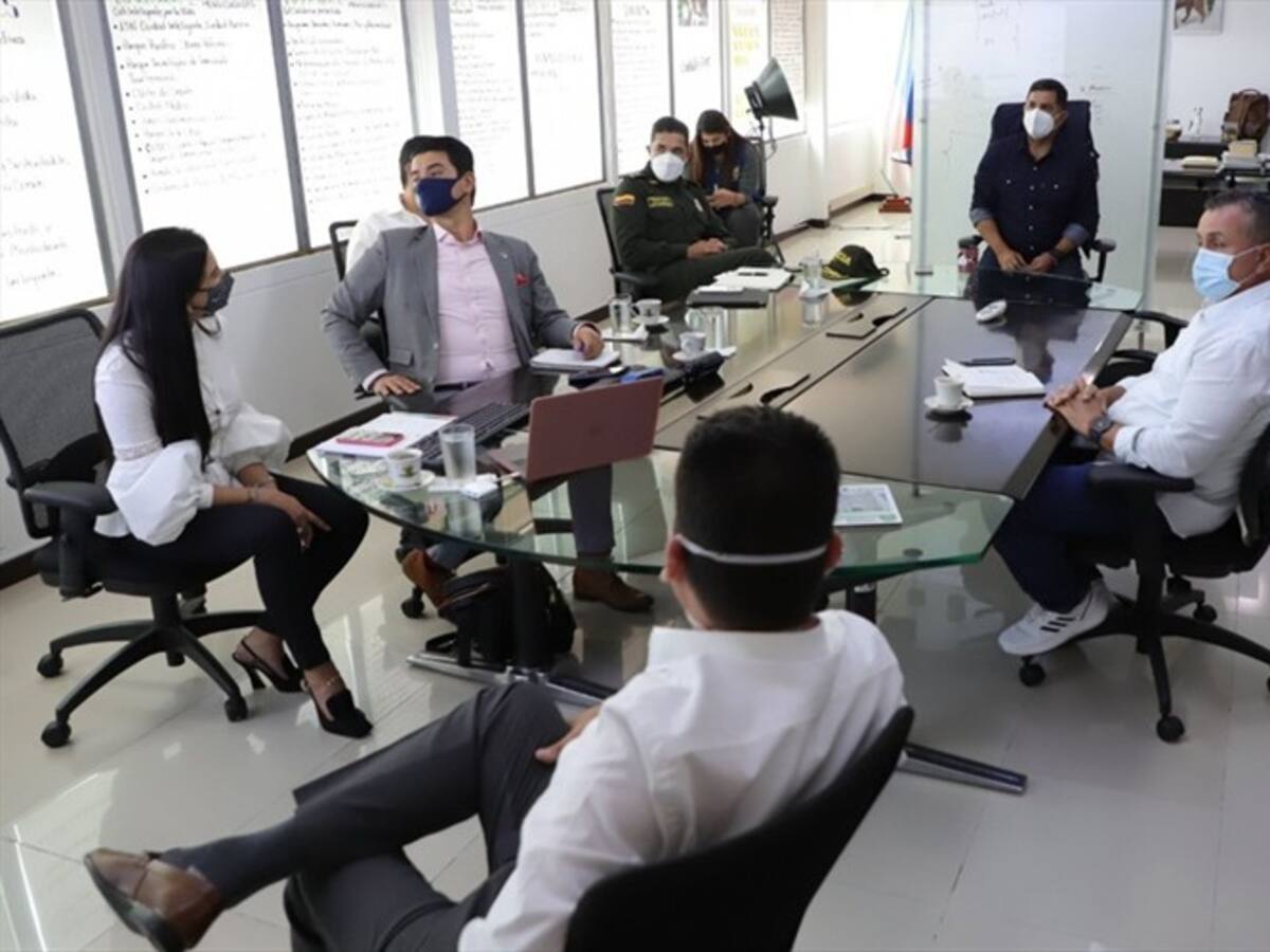 Cali modifica horarios de toque de queda y ley seca ante alerta roja por ocupación de UCI