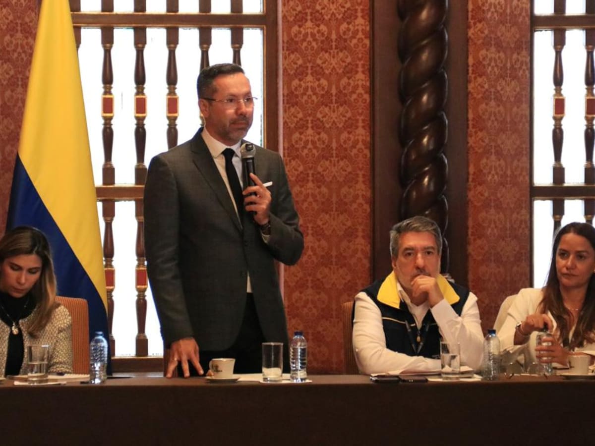 MinVivienda se reunió con empresarios para coordinar reconstrucción tras terremoto: plan dura 4 años