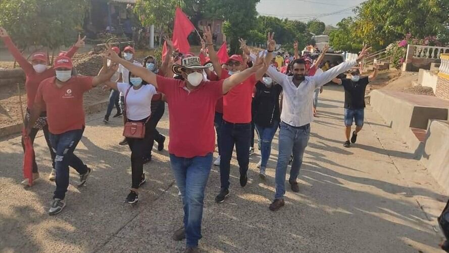Sancionan a políticos que se olvidaron del COVID-19 y hacían campaña en el Magdalena. Foto: Andrés del Portillo