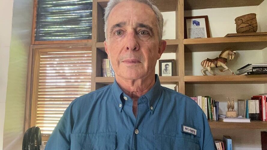 La defensa del expresidente Uribe ha expresado que no presentará recurso de reposición contra la medida de aseguramiento.. Foto: Cortesía