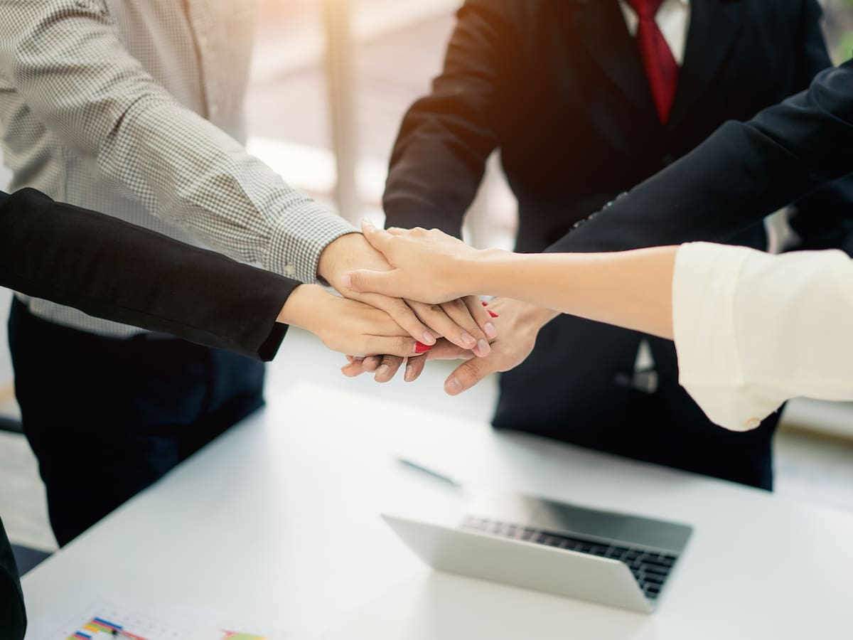 ¿Por qué levanta ampolla contratar con Juntas de Acción Comunal?