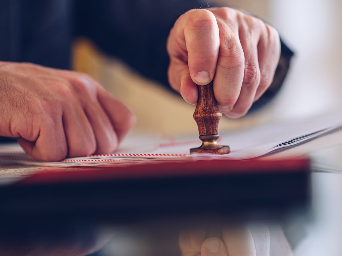 Cascada de nombramientos de notarios, ¿cuánto ganan y como se escogen?