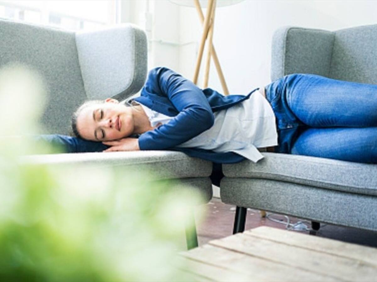 No dormir bien puede hacerlo sentir solo, según estudio