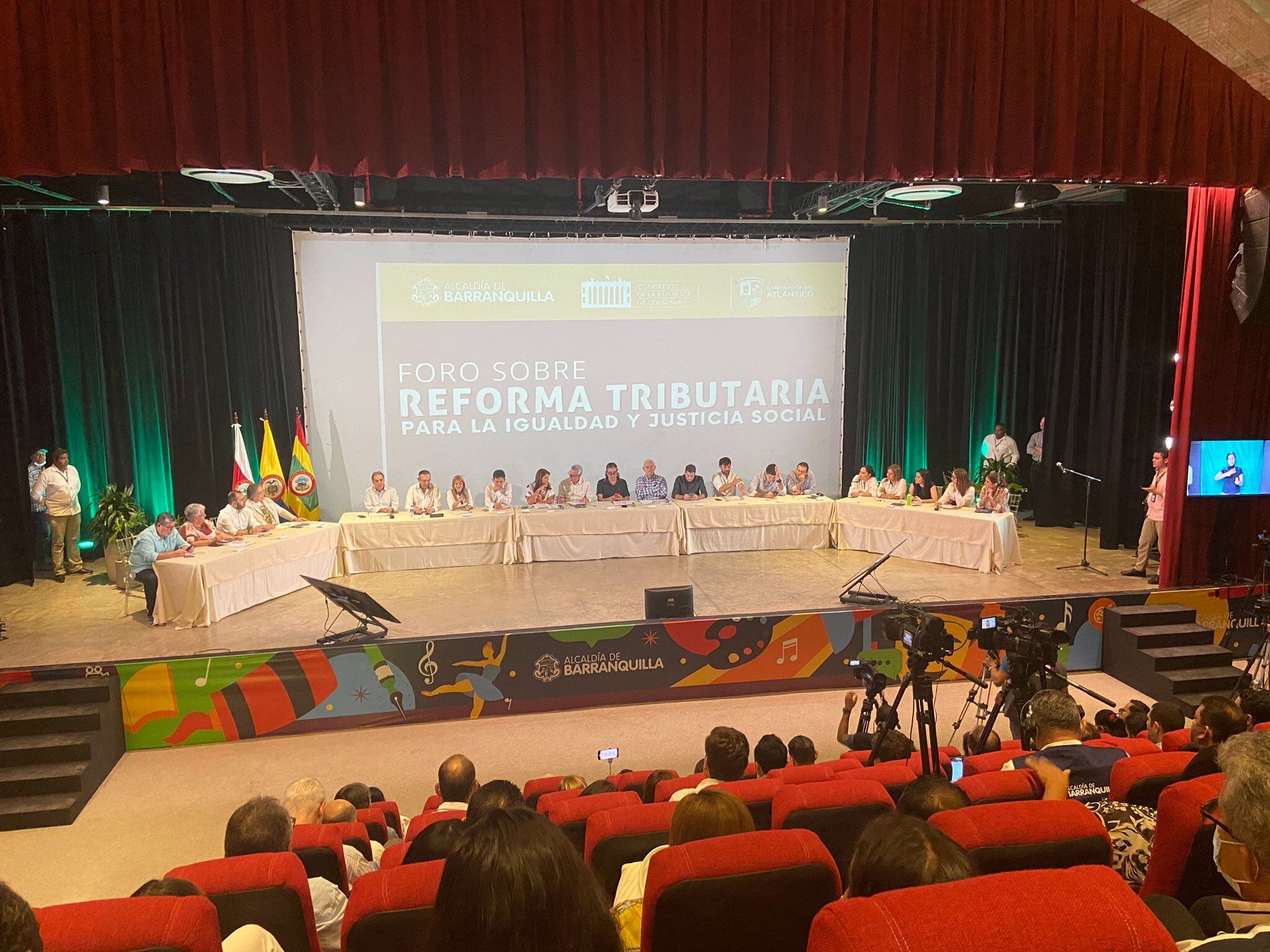 El foro se realizó en el auditorio de la Fábrica de Cultura. Foto: Cortesía.