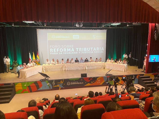 El foro se realizó en el auditorio de la Fábrica de Cultura. Foto: Cortesía.