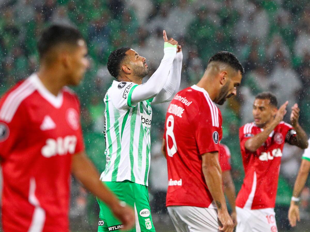 Atlético Nacional derrotó a Internacional y se ilusiona con la clasificación en Copa Libertadores