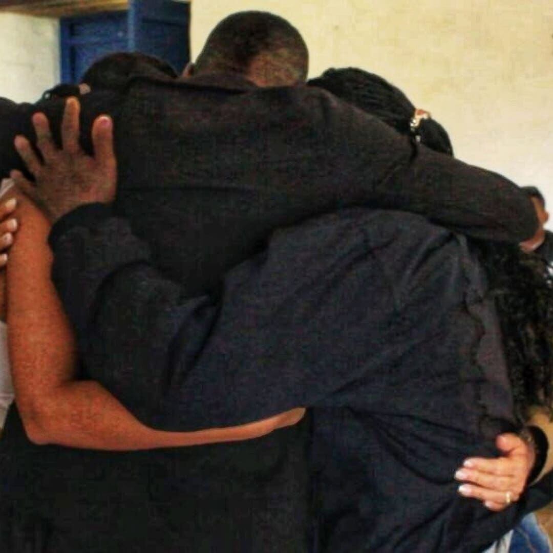 Estas personas fueron víctimas de desplazamiento forzado y el padre se marchó de su compañía para proteger su vida. Crédito: Comunicaciones UBPD