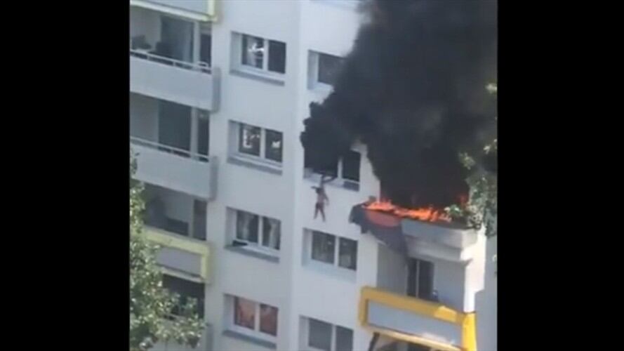 Incendio en Grenoble. Foto: Cortesía de Souhaila Saidi.