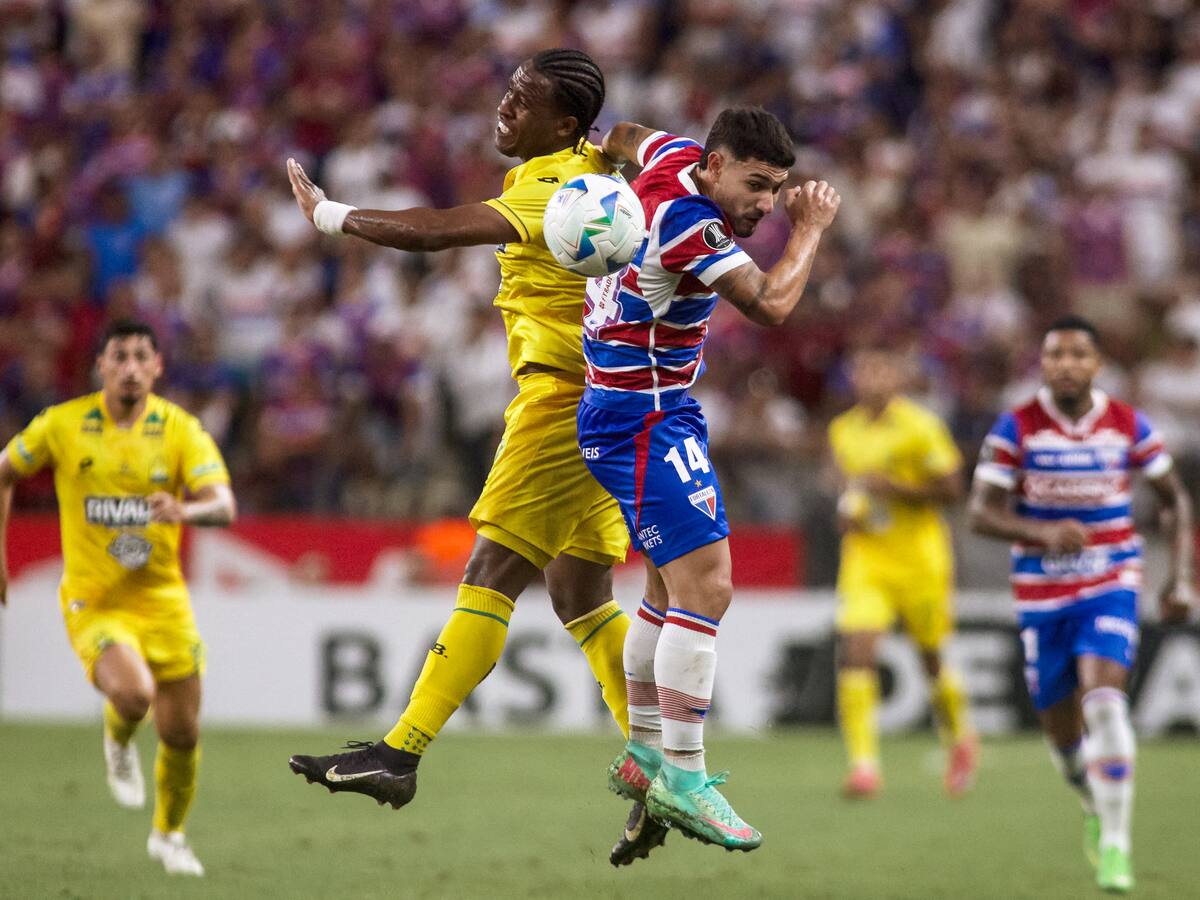 Bucaramanga empató 0-0 con Fortaleza de Brasil y complicó su pase a octavos de Libertadores