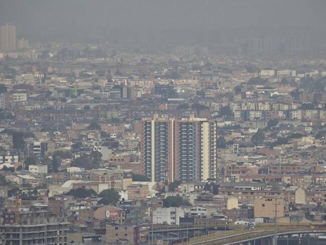 El estudio muestra que la distribución de la calidad del aire es desigual, superando las inequidades económicas o sociales. Foto: Colprensa / SERGIO ACERO