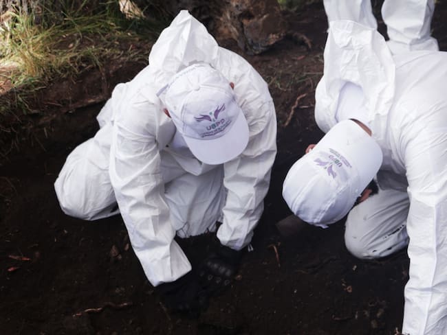 Recuperan en fosa múltiple de Santander los restos de tres posibles desaparecidos. Foto: cortesía Unidad de Búsqueda de Desaparecidos