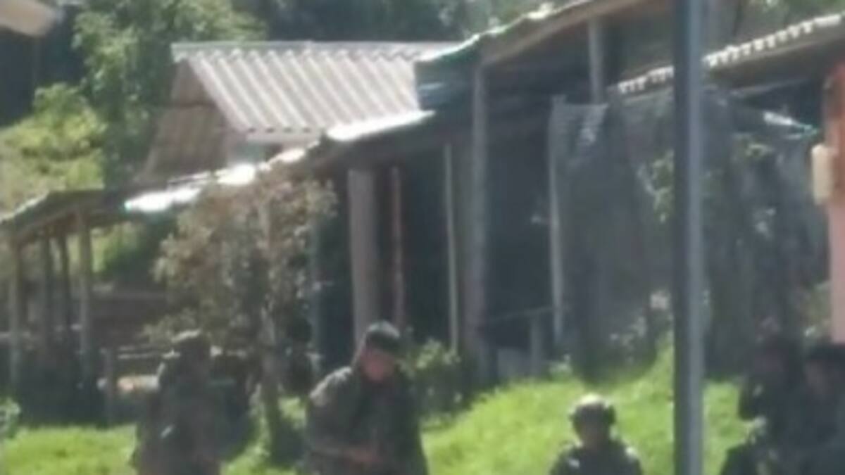 Combates entre grupos armados al margen de la ley generan temor en Silvia, Cauca
