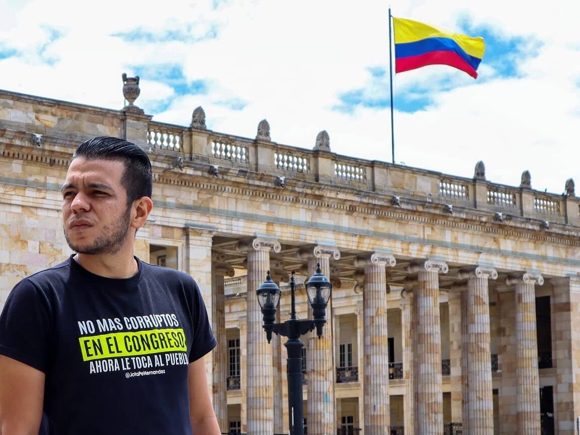 Jota Pe Hernández, el youtuber santandereano que se convirtió en uno de los senadores más votados por Colombia / Foto: Instagram: @jotapehernandez