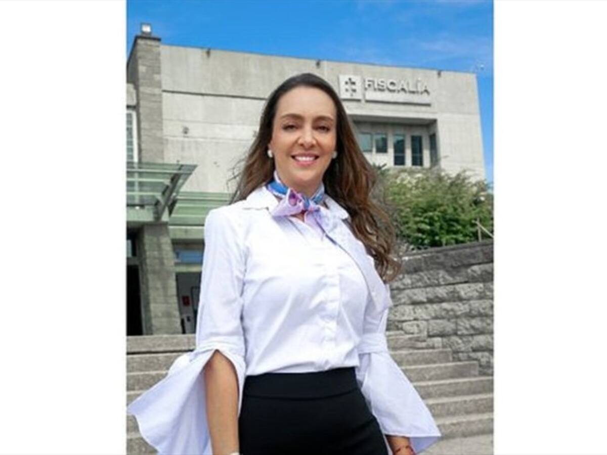 Renuncia esposa del contralor en la Fiscalía