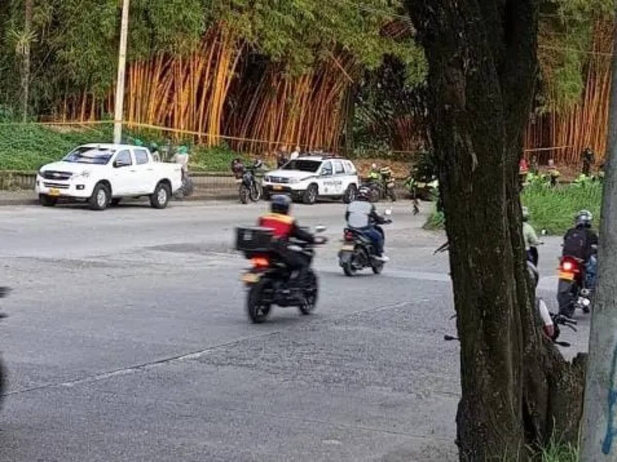 Dejaron dos cuerpos desmembrados, dentro de costales, en la avenida del Río en Pereira