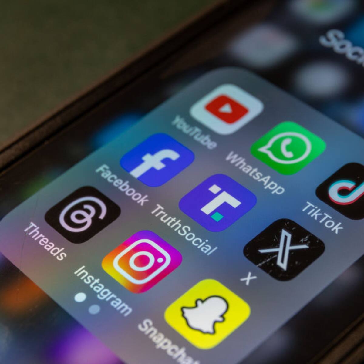 ¿Qué se puede hacer con las redes sociales de una persona fallecida?