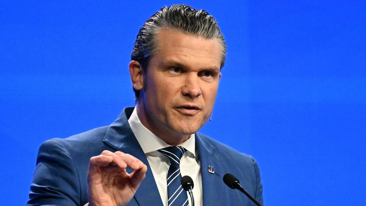 Pete Hegseth, secretario de Guerra de EE.UU., convocó a generales para reunión urgente