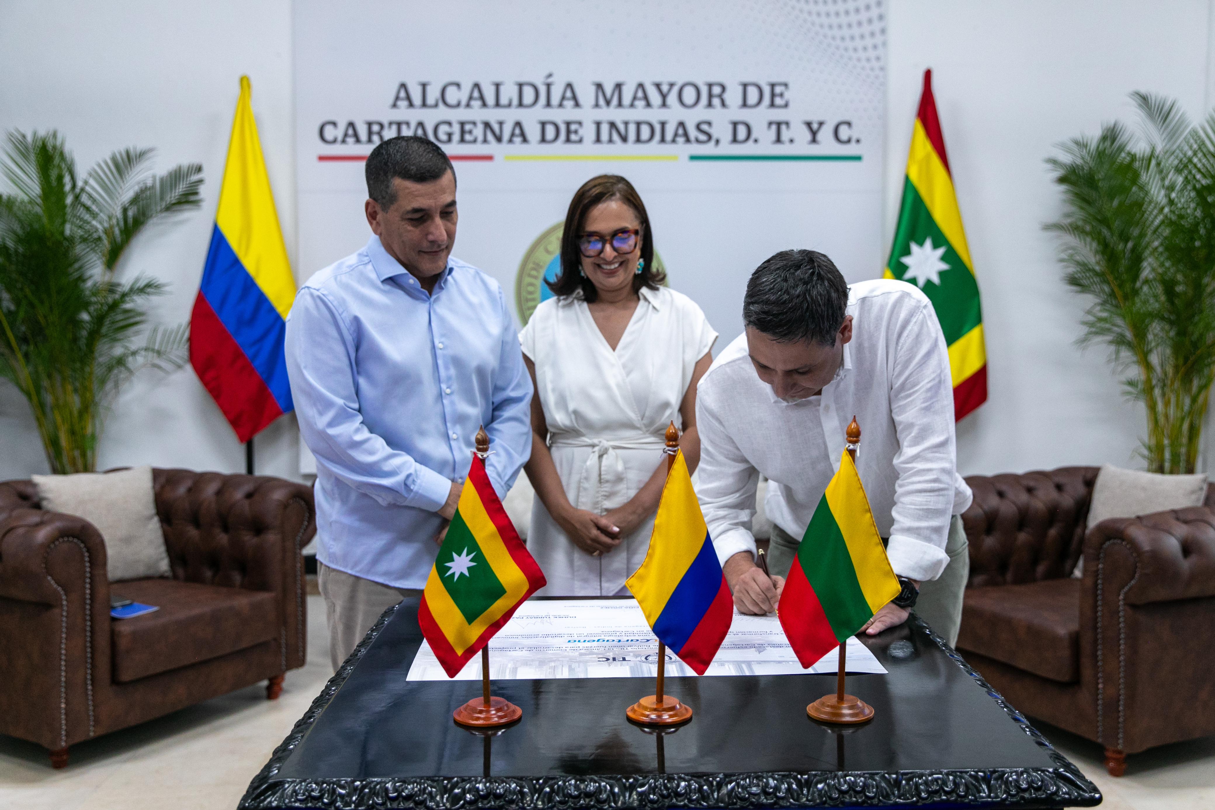 MinTIC establece alianza para crear una App para el turismo de Cartagena. Foto: Cortesía MinTIC