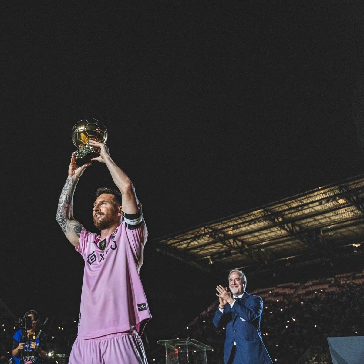 Messi celebró con la afición del Inter Miami su octavo balón de oro