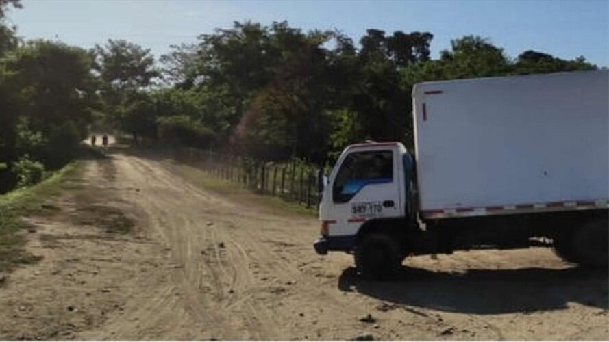 Cierre total de la vía Salamina – El Piñón. Foto: Invías