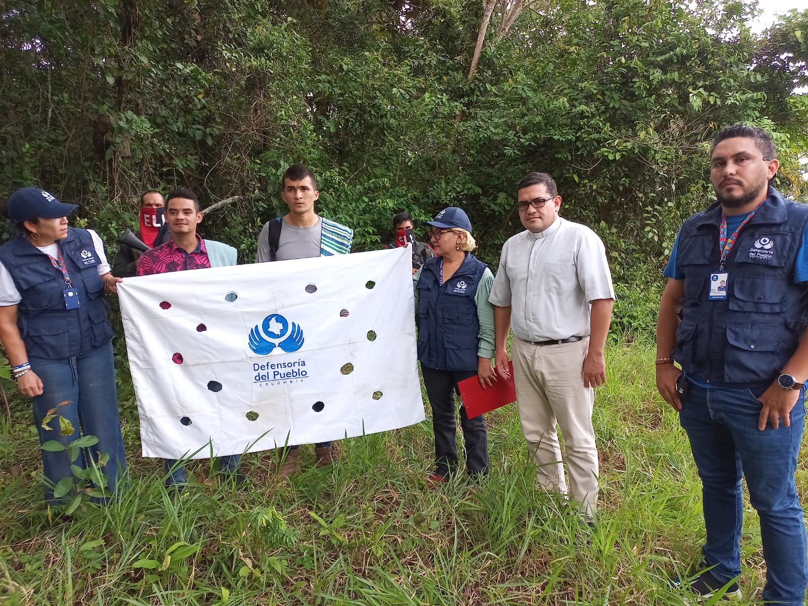 ELN libera a dos soldados que había  secuestrados en Arauca. Foto: Cortesía Defensoria del pueblo
