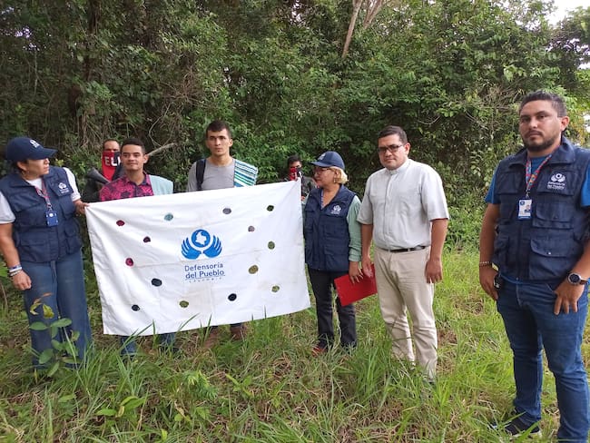 ELN libera a dos soldados que había secuestrados en Arauca. Foto: Cortesía Defensoria del pueblo