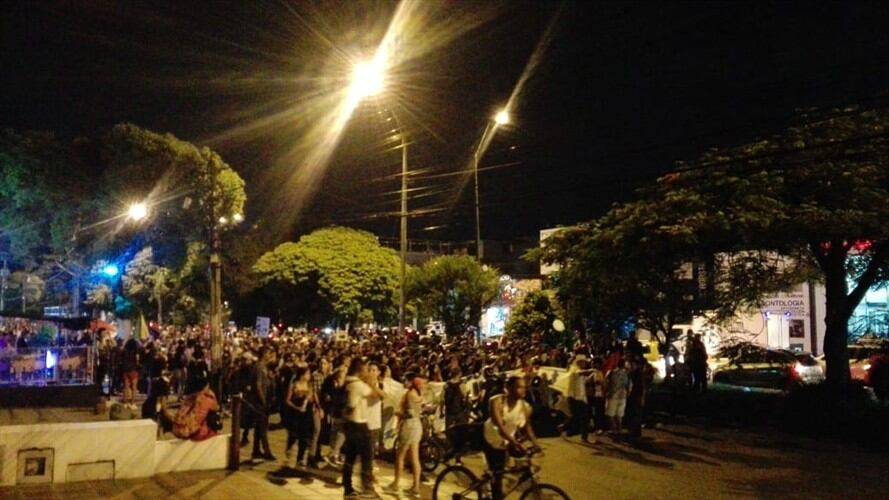 Cali se unió a la marcha nacional de estudiantes universitarios . Foto: Erika Rebolledo
