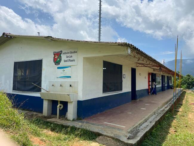 Soluciones W: 40 Computadores para la Escuela Rural en Yarumal, Antioquia