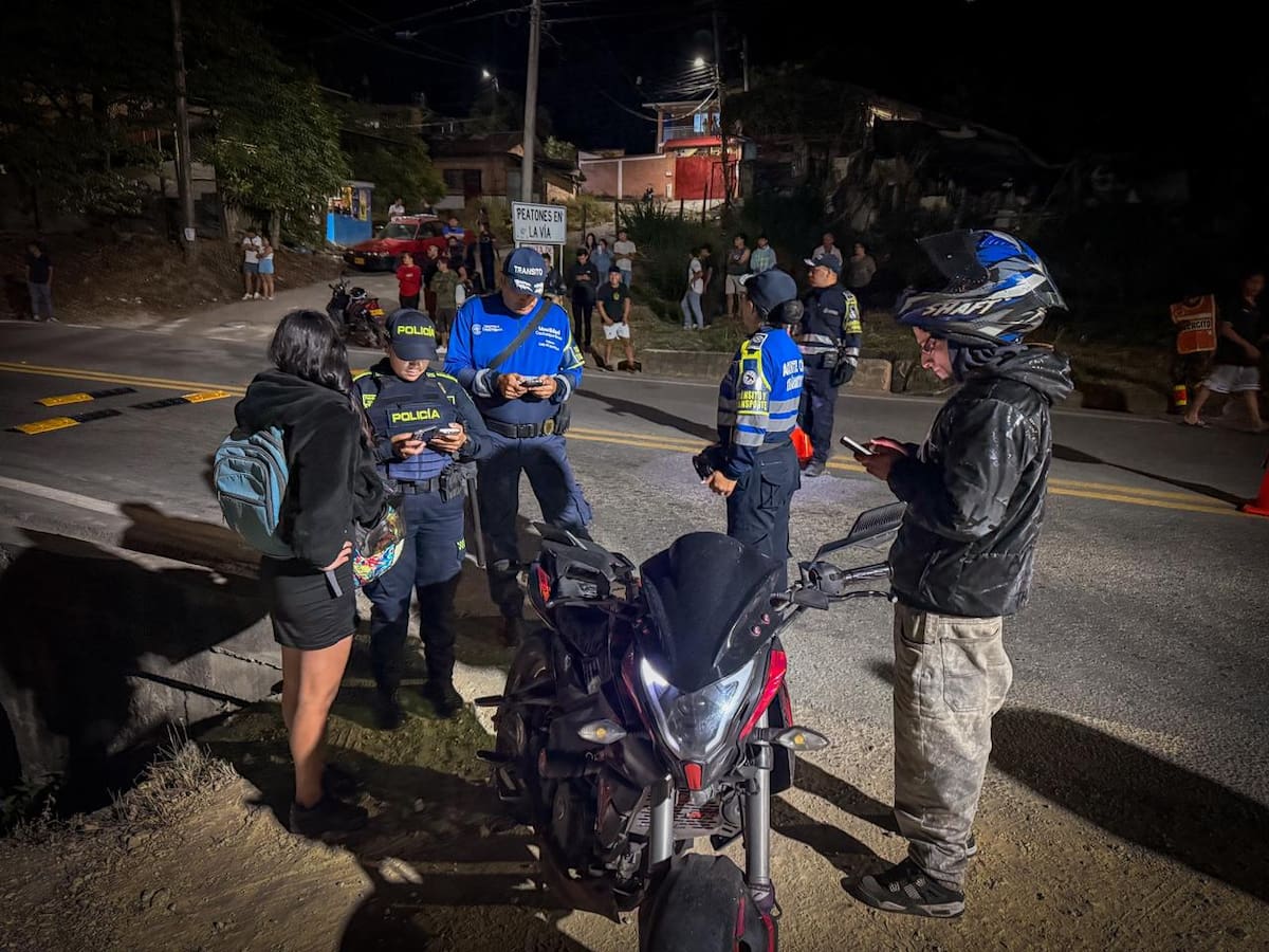 Operativos contra motos con resonadores dejan 35 comparendos y 27 inmovilizaciones en Cundinamarca