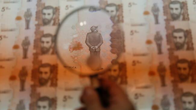 El Gobierno también revisó sus proyecciones de déficit fiscal a 8,9% del PIB para 2020. Foto: Colprensa