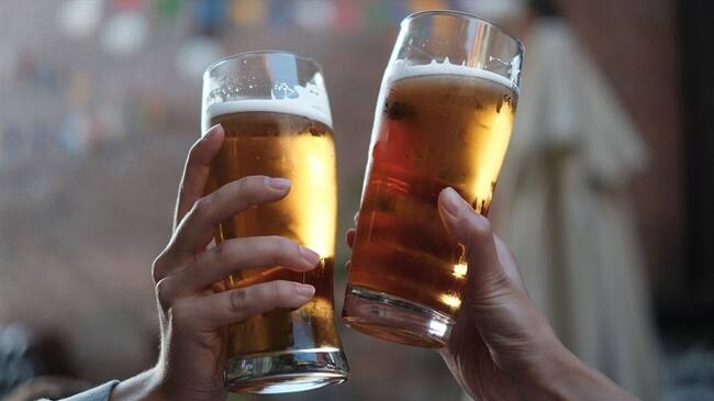 Siete establecimientos públicos en Barranquilla fueron cerrados por violar la ley seca, implementada por la Consulta Anticorrupción. Foto: Getty Images