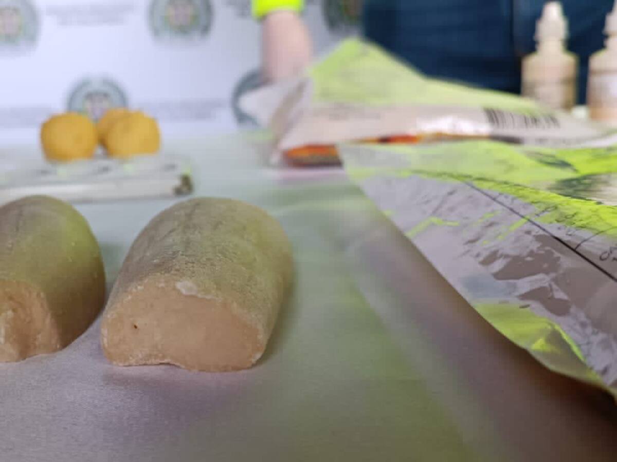 Autoridades ubican cargamento de cocaína refrigerada y sellada al vacío